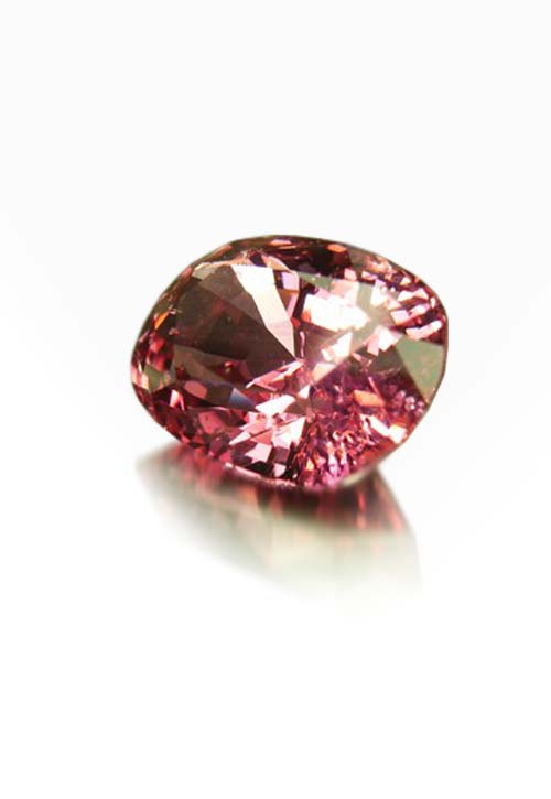 Spinel, brilliant brilliance, great color and superb size, 3.36c