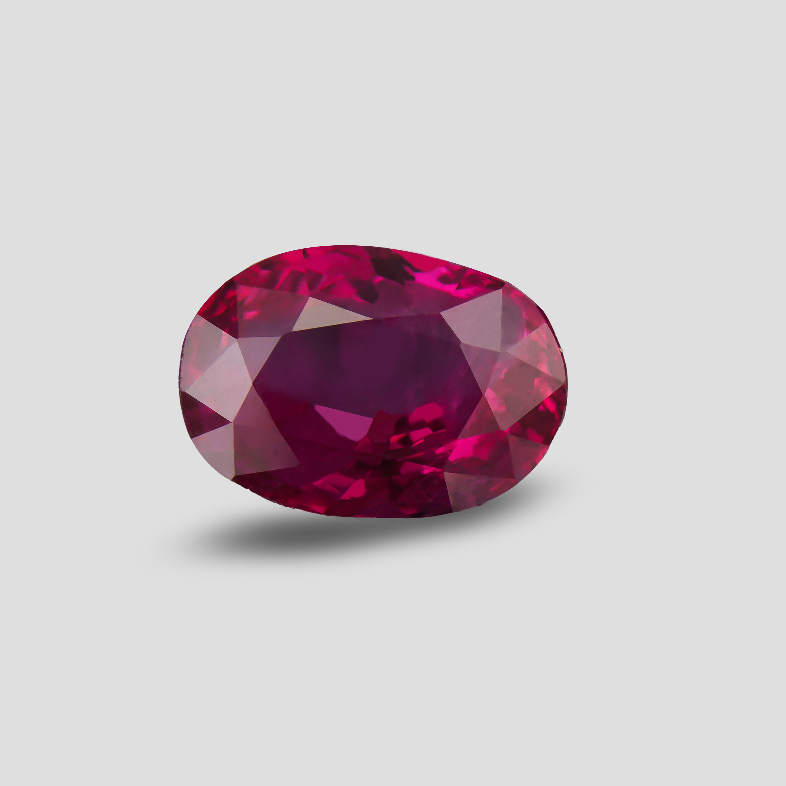 Burmese LOOKS MUCH MORE EXPENSIVE THAN IT IS, TOP COLOR,2.26ct.